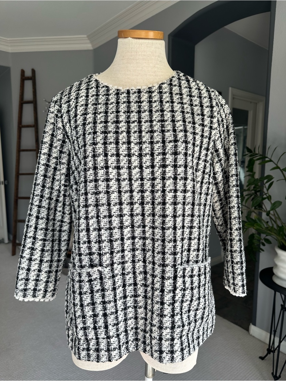 John Mark Tweed Top size small